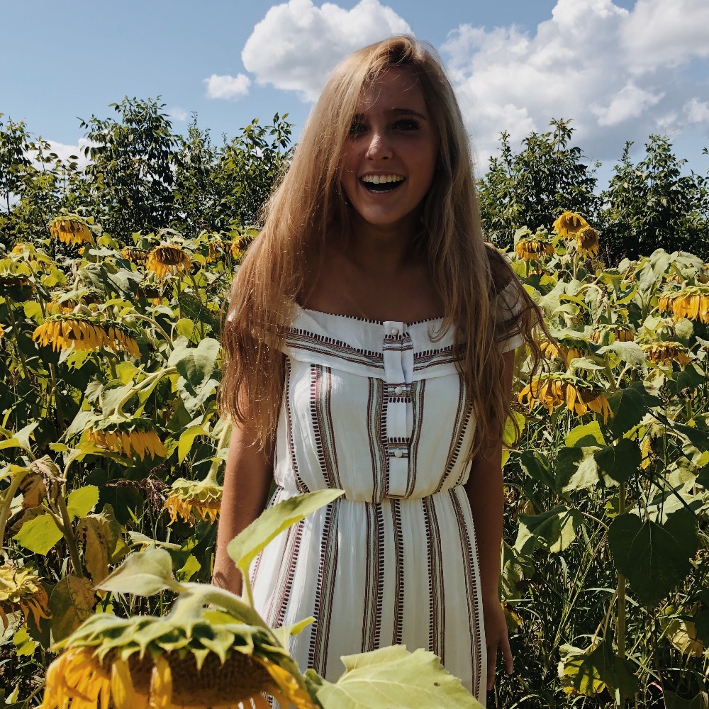 Meet your Posher, Lauren